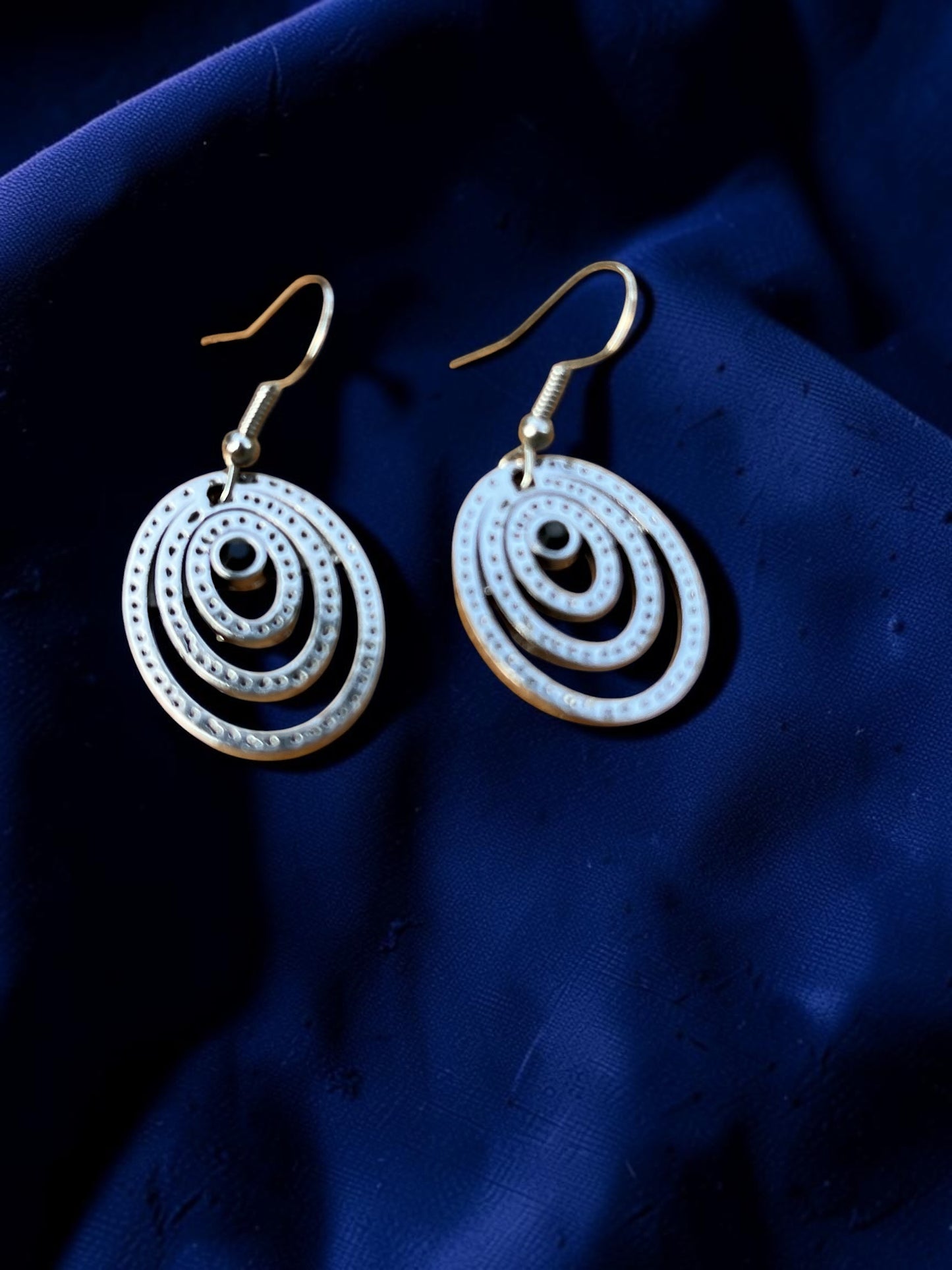Concentric Circle Silver Earrings | Modern Geometric Dangle Earrings | Lightweight Open Circle Earrings | Minimalist Everyday Jewelry | Gift for Her